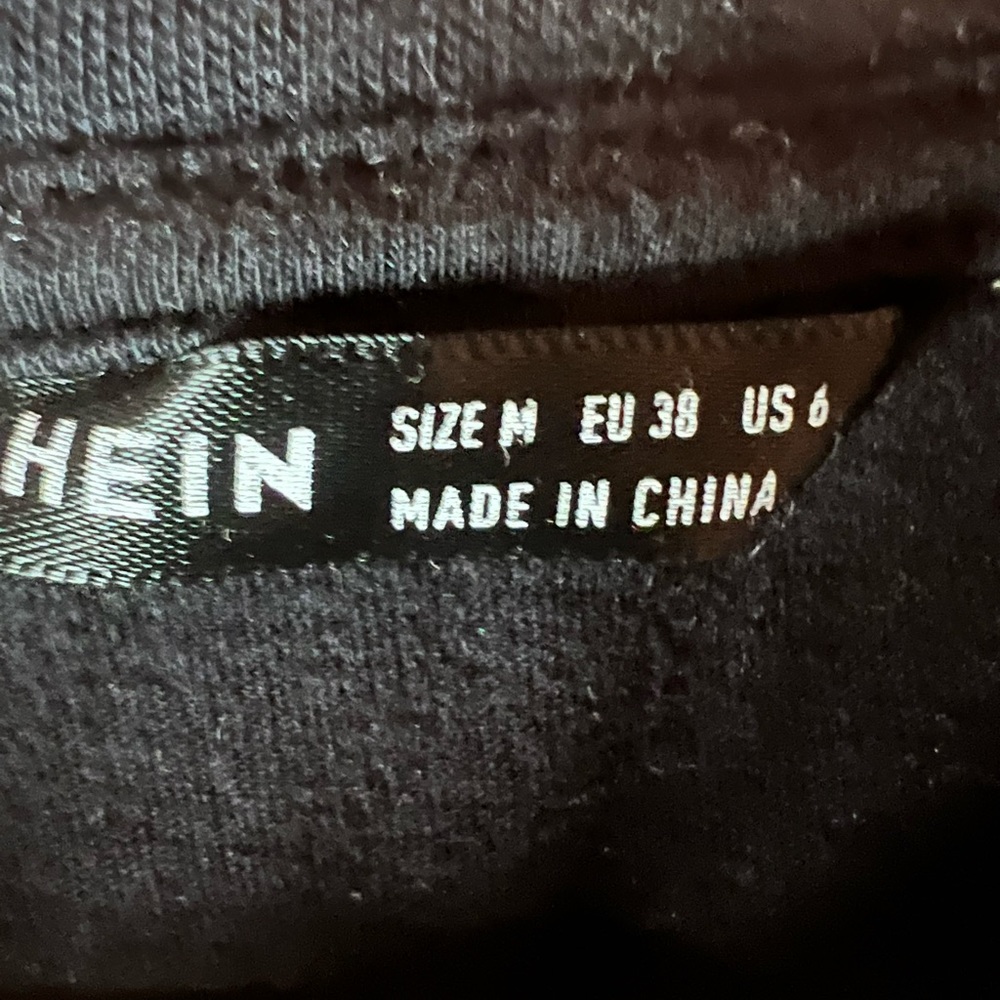 Graphic tee - Picture 2 of 2